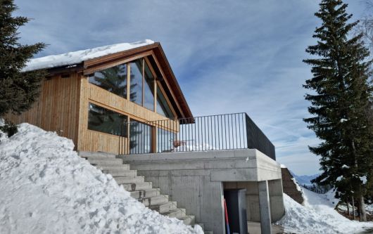 Geländer aus Stahl, Edelstahl  Alu und Glas